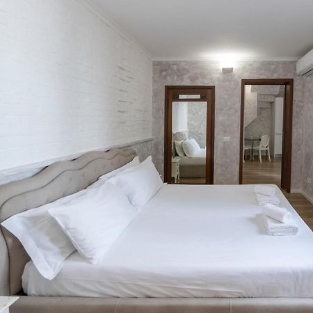 Home Holiday Rome - 2° Floor ภายนอก รูปภาพ